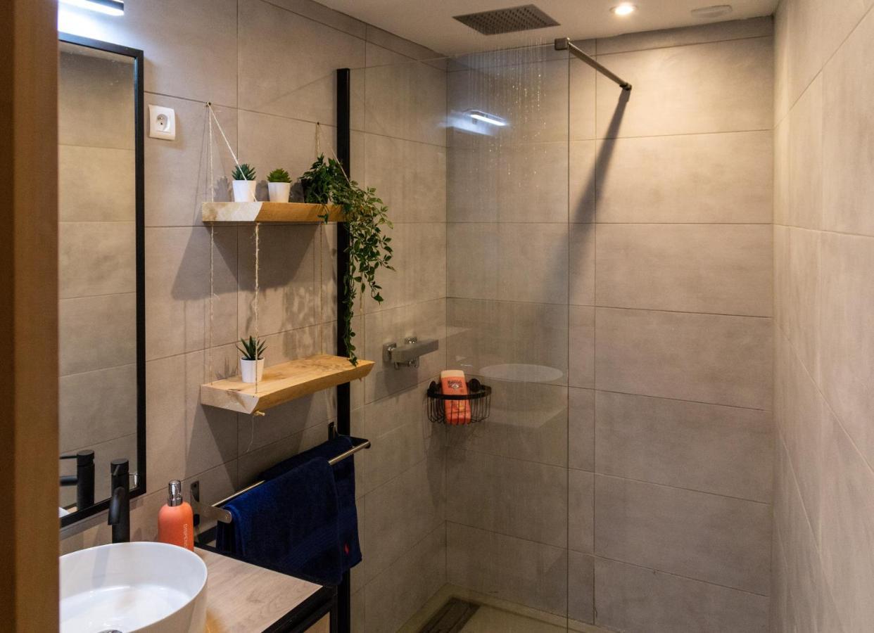 오슈 T2 Moderne Hypercentre 40M2, Au Pied De La Cathedrale 아파트 외부 사진